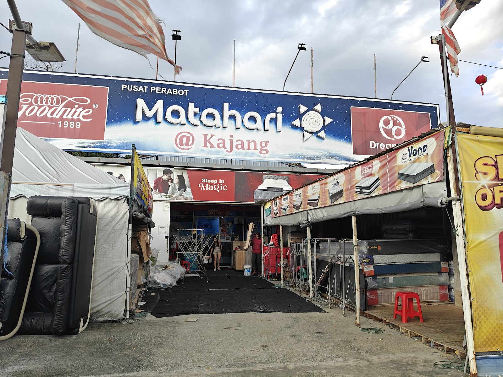 Perabot Matahari Kajang 2